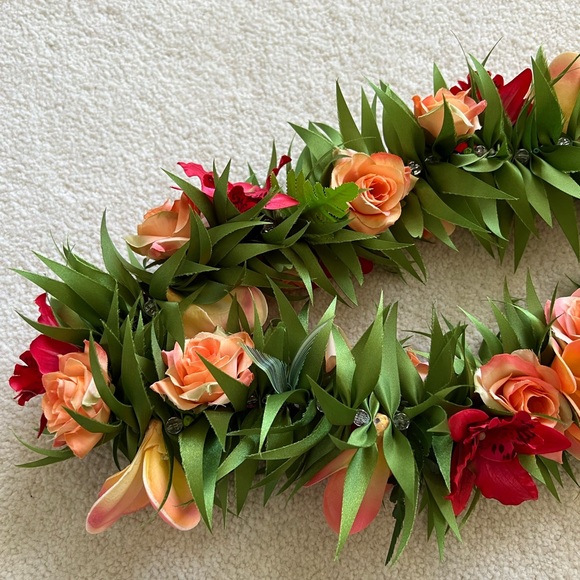 handmade faux floral lei w/ matching head lei - Picture 3 of 8